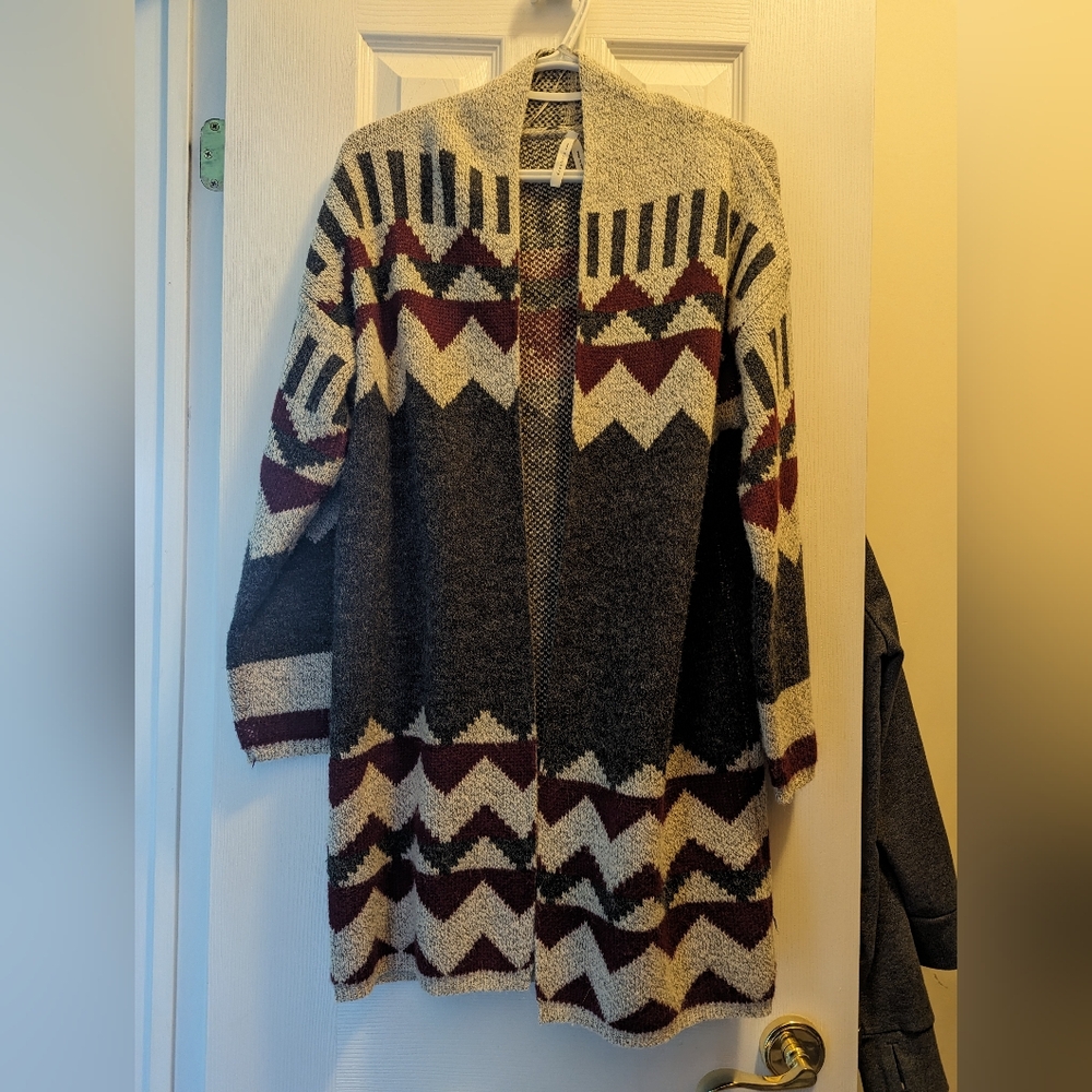 Long cardigan by Dreamers Size small
